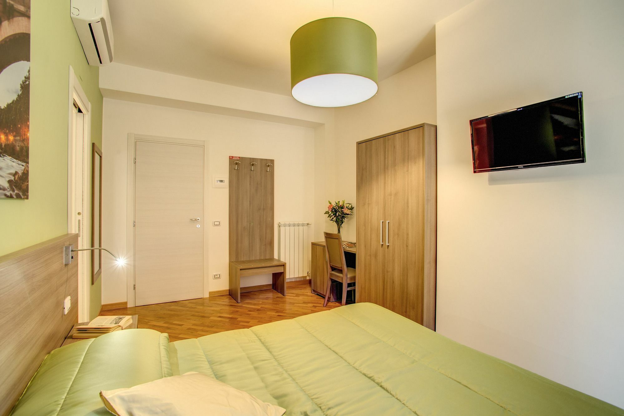 Vatican Rooms Cipro Roma Exterior foto